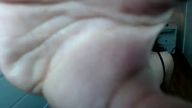 Snapshot of solana_imani chatting on September 25, 5:55 pm solana imani online show from September 25, 5:55 pm