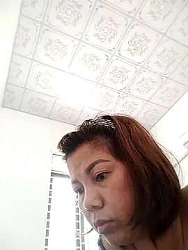 LuxiLuxi18x online show from May 2, 8:17 am