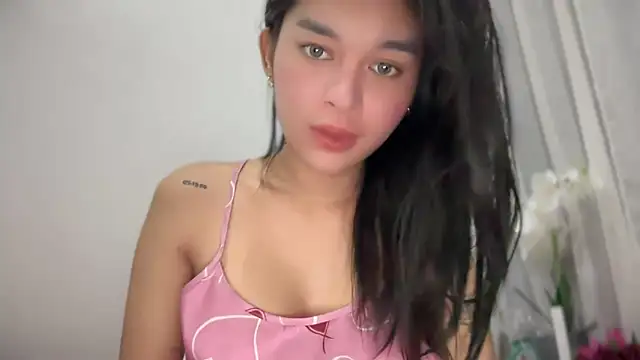 Snapshot of asiansmilexx chatting on September 29, 5:01 am asiansmilexx online show from September 29, 5:01 am