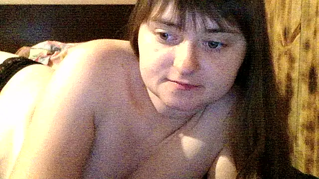 Snapshot of LuckyLust11 chatting on September 14, 11:41 am LuckyLust11 online show from September 14, 11:41 am