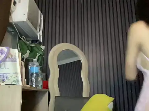 suck macy online show from October 26, 10:33 am