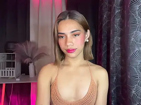 Lovelynikki03 online show from November 2, 3:26 pm