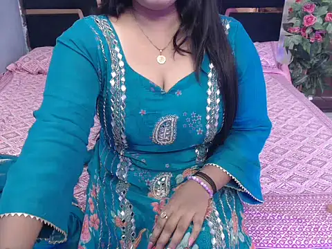 Snapshot of yours-ishika chatting on October 21, 6:28 am yours-ishika online show from October 21, 6:28 am
