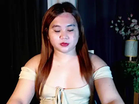 Snapshot of queen_staceyy chatting on October 9, 4:38 am queen staceyy online show from October 9, 4:38 am
