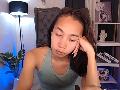 Sweet kittyxx online show from October 24, 7:15 am