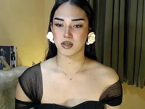 Snapshot of magnificent_kitana chatting on September 23, 1:53 pm magnificent kitana online show from September 23, 1:53 pm