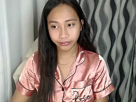 sweetiie caren online show from June 19, 1:43 am