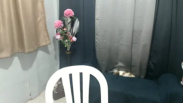 sweetiie caren online show from September 25, 5:28 am