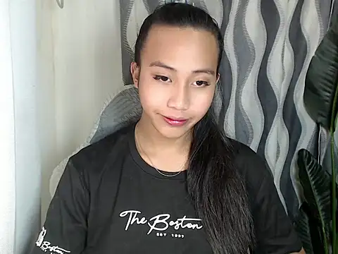 sweetiie caren online show from June 25, 6:07 am