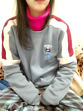 Kembong01 online show from February 1, 10:30 pm