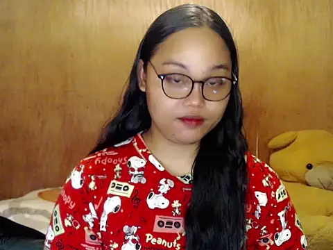  Lylia online show from October 31, 9:30 pm