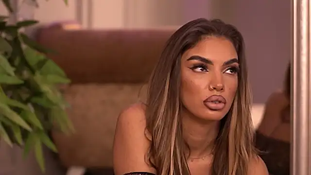 KendalJolly online show from September 18, 6:50 pm