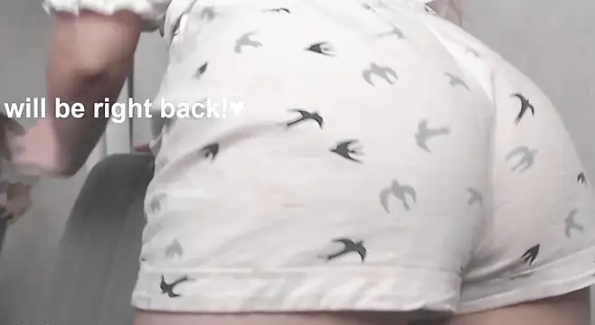 cute elfy  online show from December 18, 2:11 pm