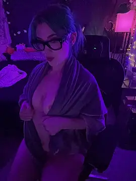 littlelune online show from July 21, 2:56 am
