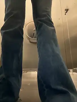 Isabella21  online show from February 27, 2:00 am