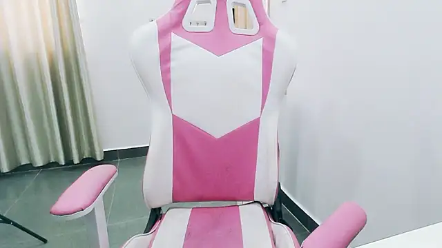 CindyQueen22 online show from October 3, 3:00 am