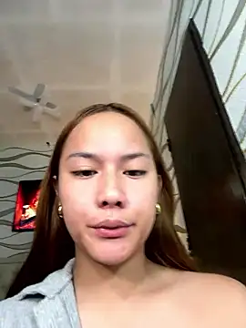 ur lady Tiffany online show from January 11, 10:20 am