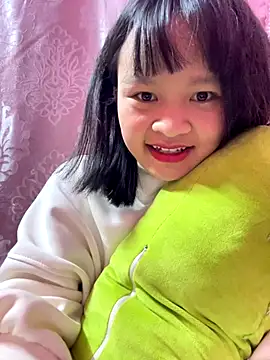 Snapshot of Daisy018 chatting on October 1, 9:14 am Daisy018 online show from October 1, 9:14 am