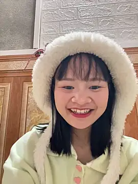 Daisy018 online show from November 24, 5:31 am