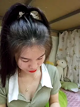 Baby-ladytits2025 online show from December 20, 4:44 pm