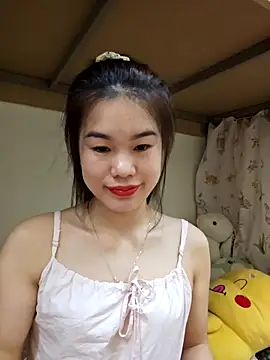 Baby-ladytits2025 online show from December 18, 4:12 pm