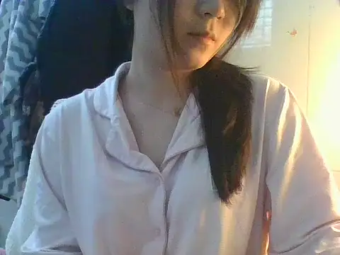 Linzly online show from February 13, 8:49 am