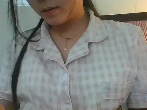 Linzly online show from April 29, 9:12 am