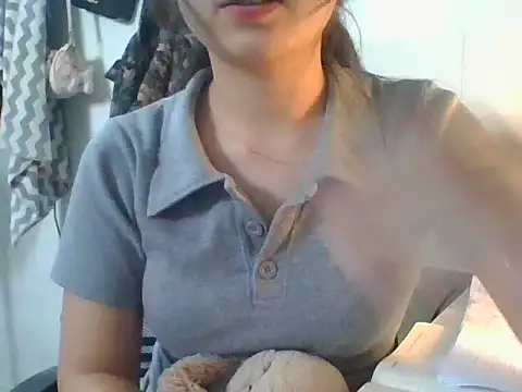 Linzly online show from October 12, 2:58 am