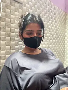 Hot Jaanvi  online show from June 18, 7:10 am