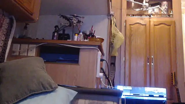 JaimeRhett online show from March 26, 6:04 am