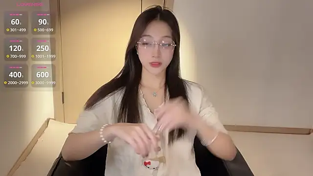 Seraphina-se online show from November 25, 8:20 pm