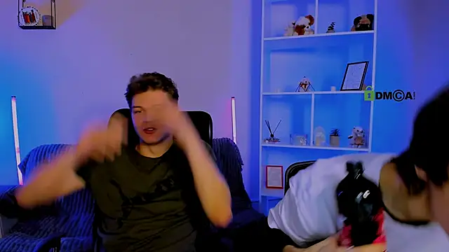 lucas long  online show from November 28, 8:01 pm