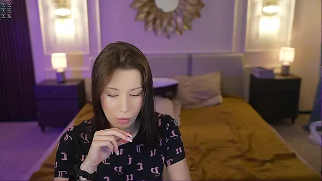 Selena Glow online show from September 29, 6:24 pm