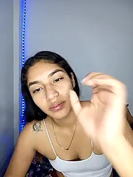 Sharlotte Watts online show from October 1, 3:22 am