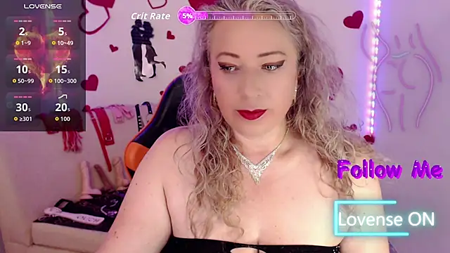 Snapshot of sofiacurvy_45 chatting on October 5, 6:57 pm sofiacurvy 45 online show from October 5, 6:57 pm
