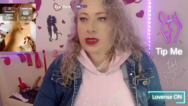 Snapshot of sofiacurvy_45 chatting on September 30, 11:20 pm sofiacurvy 45 online show from September 30, 11:20 pm