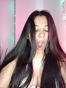 VALENTINA ROUSE  online show from June 14, 1:44 pm