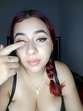 Chloe Sky love online show from October 29, 4:39 am