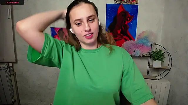 AmandaDimond  online show from October 30, 1:45 pm