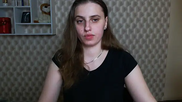 AmandaDimond  online show from April 28, 1:04 pm