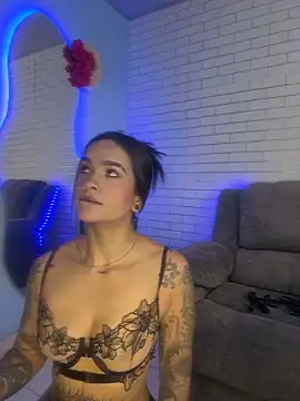 Im Fernanda online show from November 9, 12:01 pm