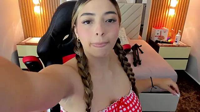 KYLIE JONES6 online show from September 11, 2:56 am