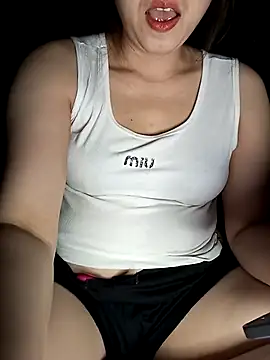 Ariana-Vy online show from May 1, 8:56 pm