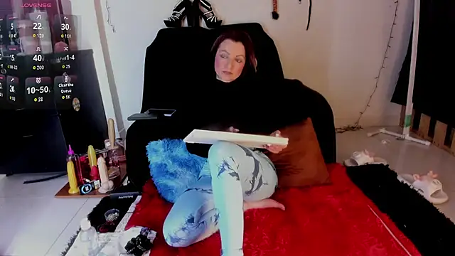 angierot2025 online show from November 19, 12:10 am