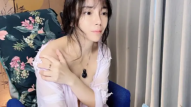 xinxin520-baby online show from October 3, 1:22 am