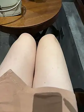 Meii-meyy online show from June 21, 1:37 pm