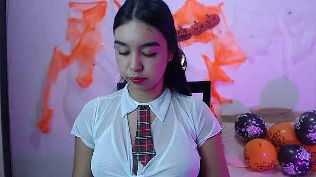 Snapshot of kyra_fox_ chatting on October 11, 1:36 pm kyra fox online show from October 11, 1:36 pm