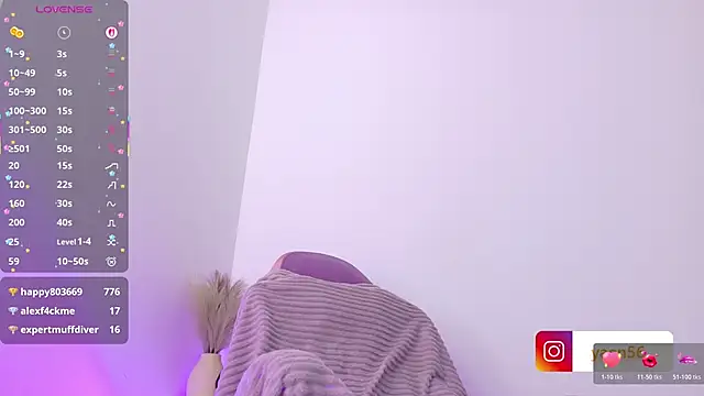 Liah  19 online show from June 12, 3:03 am