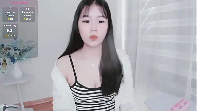 Snapshot of -Rose-Lucky- chatting on October 9, 4:27 am -Rose-Lucky- online show from October 9, 4:27 am