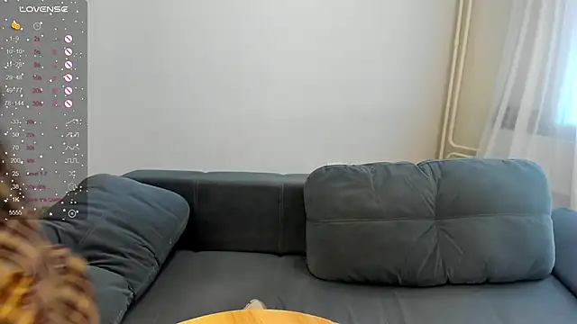 MewStella online show from March 9, 6:27 am